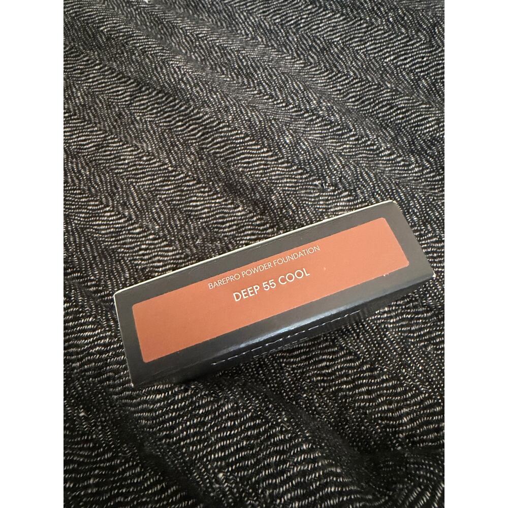 Bareminerals BAREPRO 16HR Skin-Perfecting Powder Foundation deep 55 cool - Picture 4 of 5